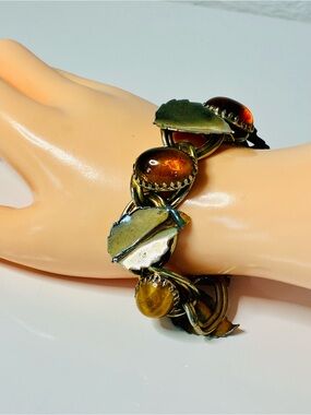 Leaf-Linked Amber- Tone Cabochon Bracelet - Brown and Brass Retro Casual